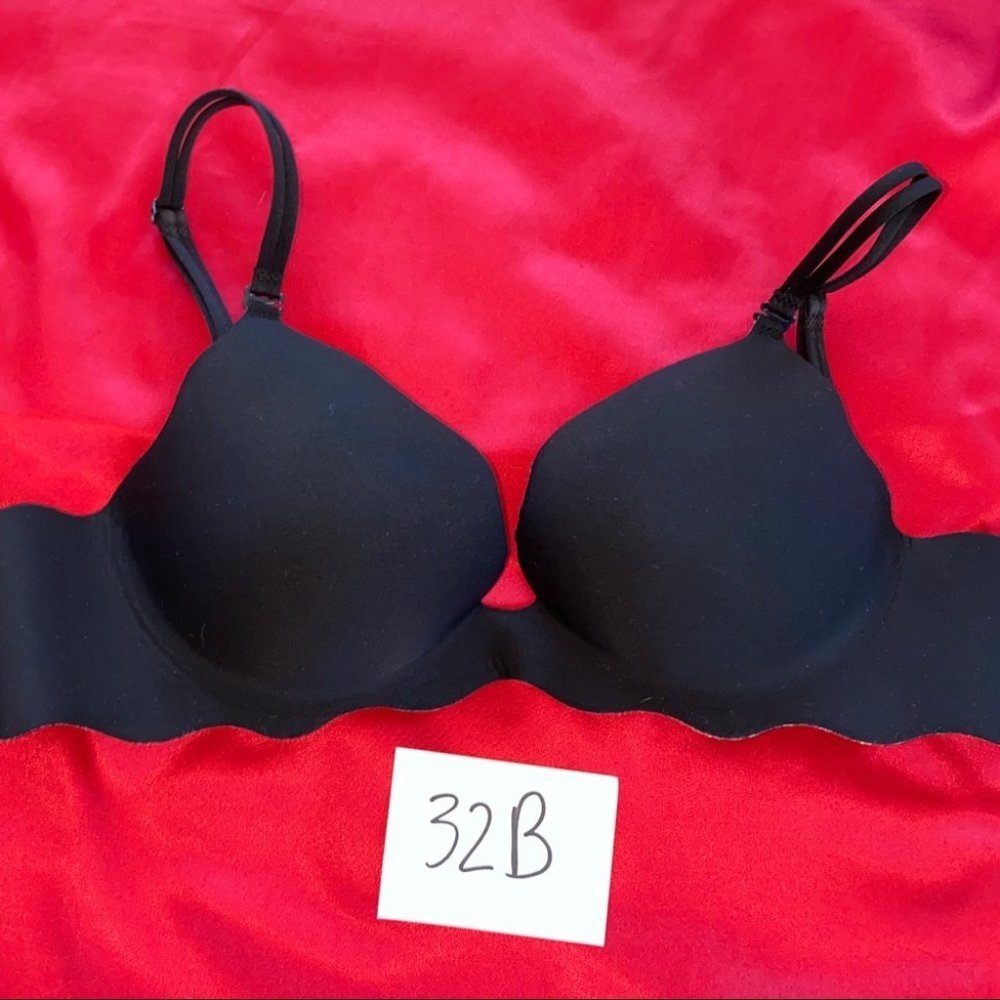 Victoria Secret Very Sexy Bra 32B Black Leopard Print Scalloped Limited Edition